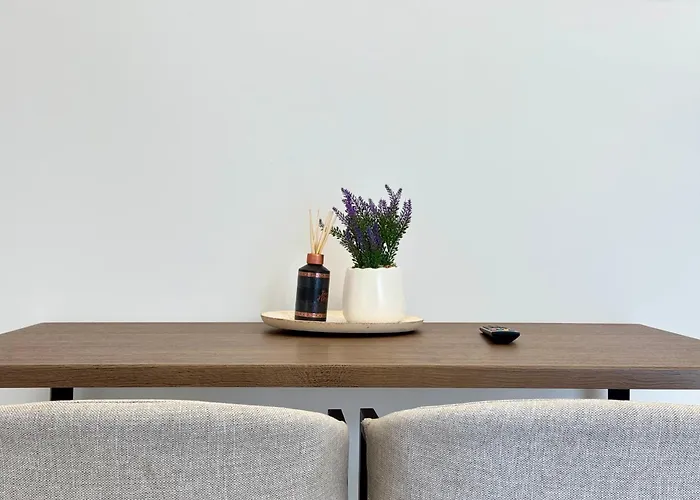 New 5min - No 7 Apartment