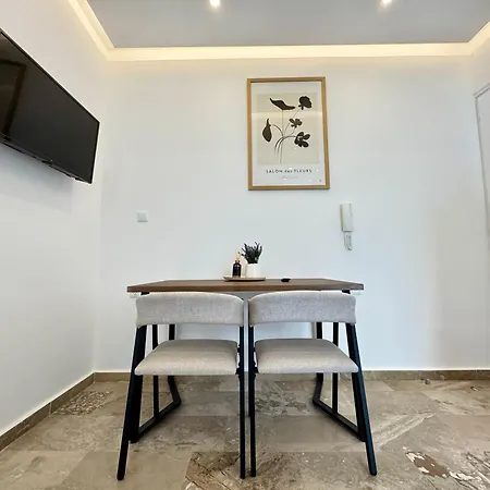 Cozy In Town, 5min From The - El Greco No 7 Апартаменты Кос